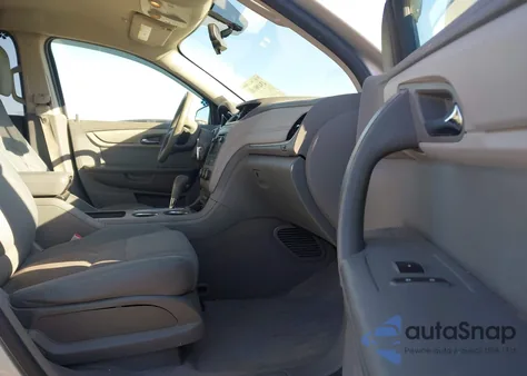 2017 Chevrolet Traverse Ls из США, поврежденный, VIN 1GNKRFKD3HJ268135